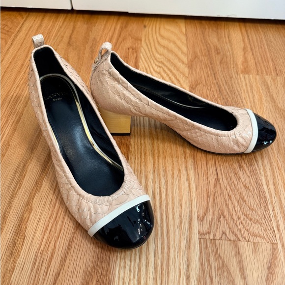 Lanvin Nude Beige Ballet Flats with Black Patent Cap Toe - Picture 10 of 12
